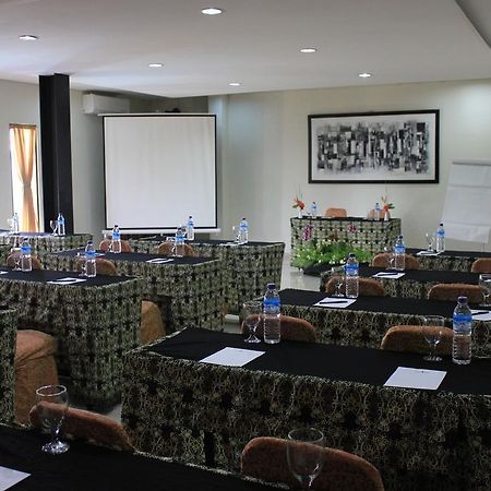 Bumi Cikeas Sentul Bogor Otel Dış mekan fotoğraf