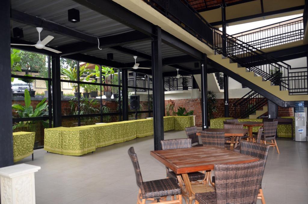 Bumi Cikeas Sentul Bogor Otel Dış mekan fotoğraf
