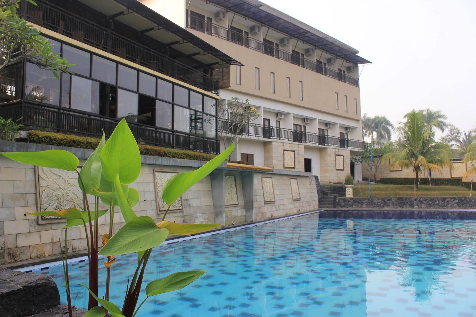 Bumi Cikeas Sentul Bogor Otel Dış mekan fotoğraf